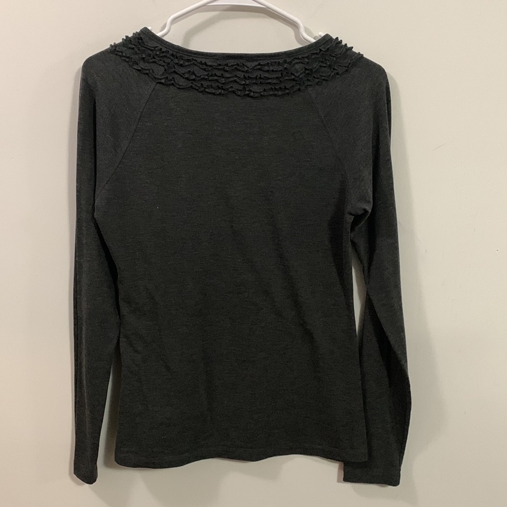 Lucy brand sweater pullover 3 button, size Medium. Ruffles around collar. - Picture 4 of 4